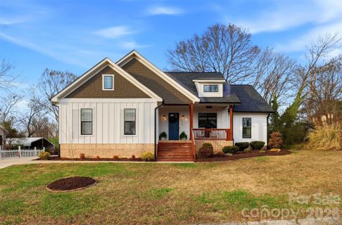 320 Elm Street sold home in Reid Park, Belmont, NC