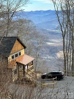 188 Bear Track Trail sold home in Laurel Heights, Maggie Valley, NC