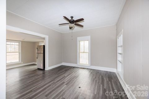 1209 Wilson W Lee Boulevard