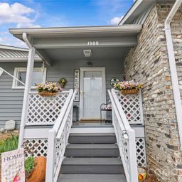 1805 Wellington Hills Circle
