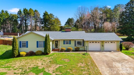 916 Plantation Drive sold home in Plantation Heights, Lenoir, NC