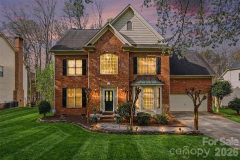 17211 Glassfield Drive sold home in Cambridge Grove, Huntersville, NC
