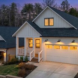 40 Hidden Pond Lane