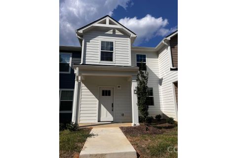 355 Melrose Drive pending home in Lincoln Street Townhomes, Concord, NC