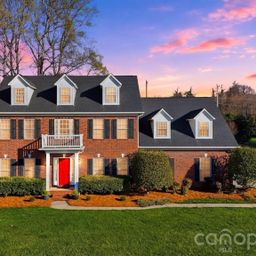 2716 Charleston Court