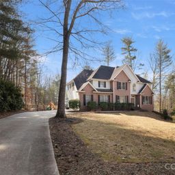 10 Dunnwoody Court
