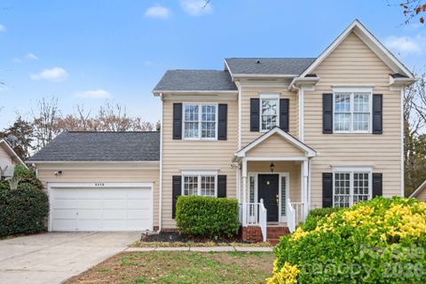 2518 Pimpernel Road pending home in Back Creek Forest, Charlotte, NC