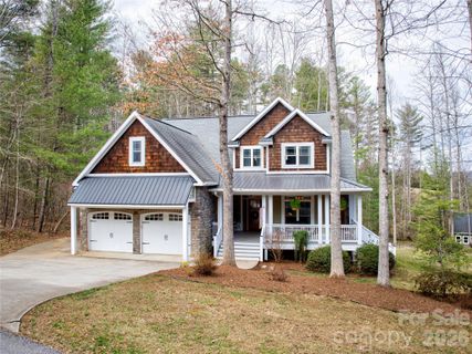 53 Sovereign Lane sold home in Monarch Estates, Fairview, NC