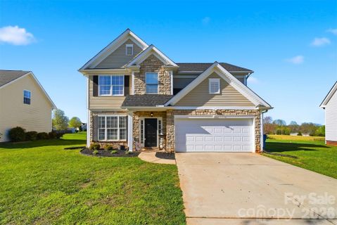 5050 Orchard Park Drive sold home in Abernethy Park, Hickory, NC