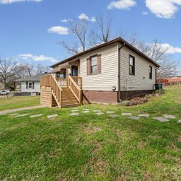 1866 Hilltop Circle