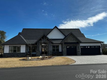 717 Daniel Circle Drive active home in Mills River Crossing, Mills River, NC