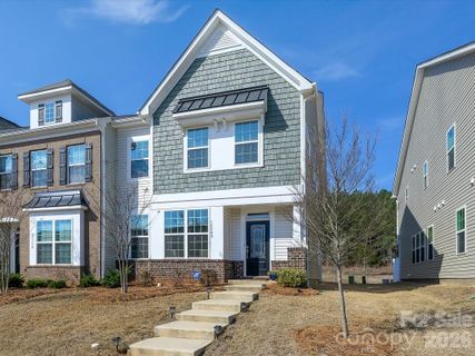 15748 Country House Street active home in Chateau, Charlotte, NC