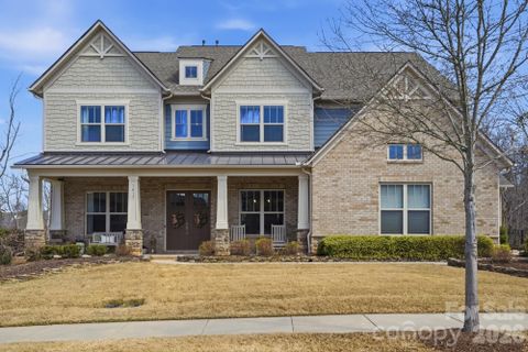 1017 Hobson Lane