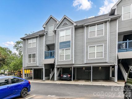 509 N Graham Street 2L