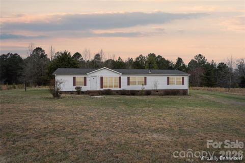 2542 Lower Stone Church Road
