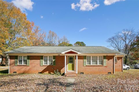 Homes in Fairfield Park, Charlotte