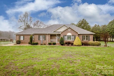 140 Della Drive sold home in Larkin Sloan Estates, Statesville, NC