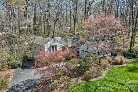 31 Fairway Ridge active home in River Hills, Lake Wylie, SC