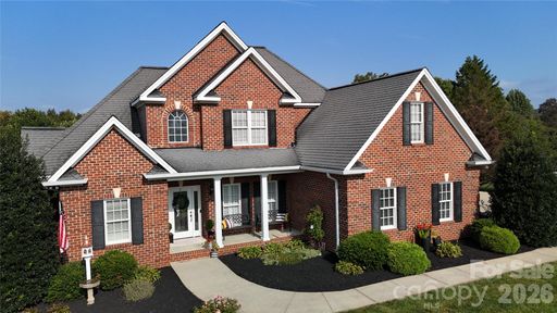 2400 Carriage Lane sold home in Grandview Farms, Lincolnton, NC