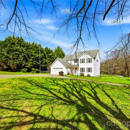 61 Rolling Hills Road