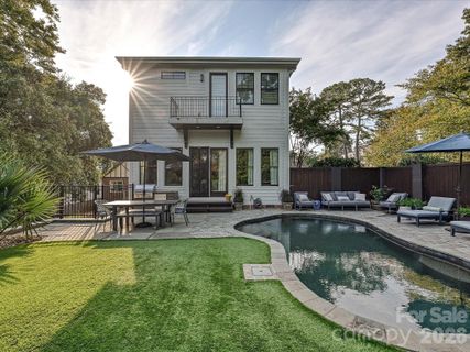 1111 Pierce Street