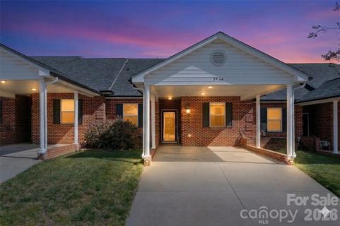 3944 Jasmine Lane