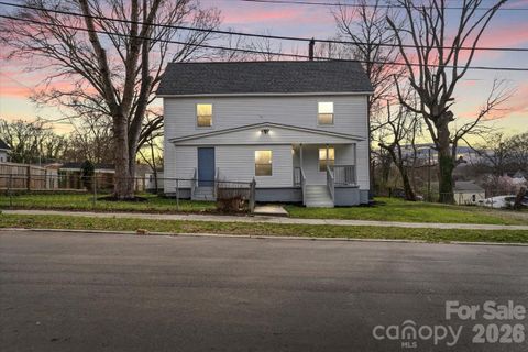 913 W 3rd Avenue active home in Firestone Textiles Inc, Gastonia, NC