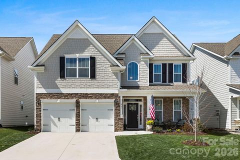 265 Fox Cove Road sold home in Cantrell Hills, Hendersonville, NC