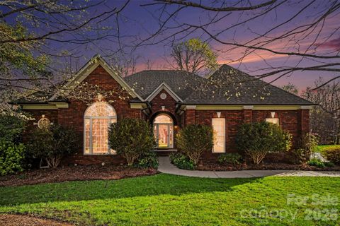 8407 Locksley Drive sold home in Clare Haven, Harrisburg, NC