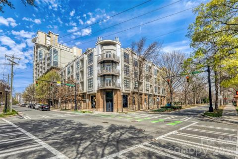 Homes in Court 6, Charlotte
