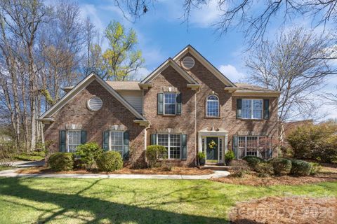 10833 Kenderly Court sold home in Wynridge Estates, Charlotte, NC