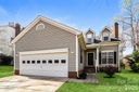 8425 Woodford Bridge Drive sold home in Charlotte, SC