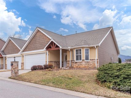 62 Denali Lane pending home in Castle Creek Village, Waynesville, NC