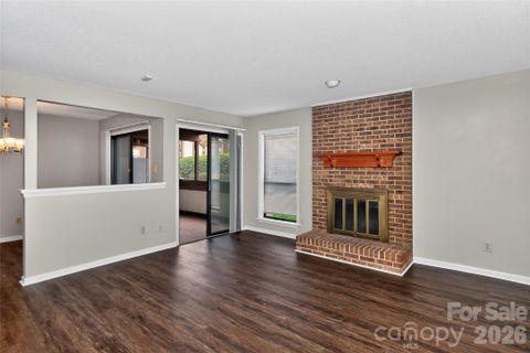 7302 Winery Lane active home in Brandywine, Charlotte, NC