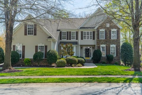 8203 Sturminster Drive sold home in Quellin, Waxhaw, NC