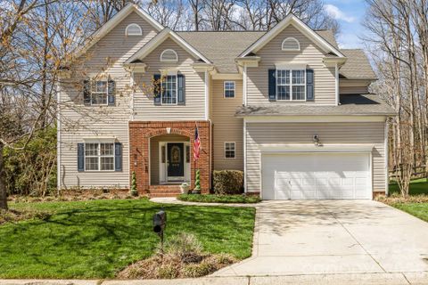 8409 Bampton Drive sold home in Poplar Woods, Concord, NC