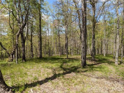 27 Woodtrail Way