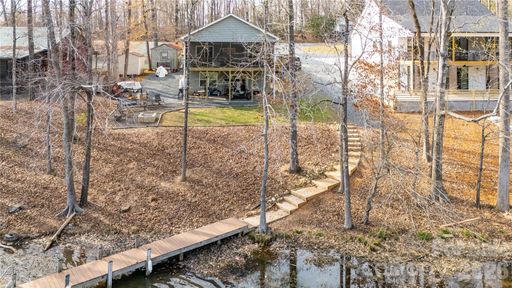 194 Hattaway Circle pending home in Woodrun, Mount Gilead, NC