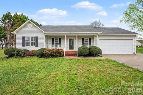 134 Clearview Road sold home in Willowbrook, Statesville, NC