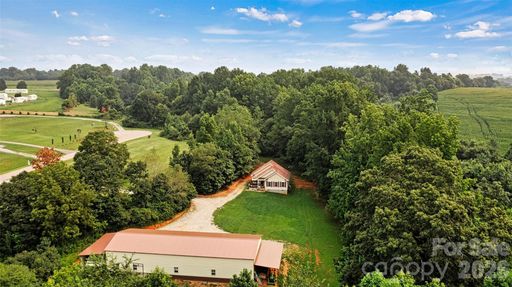 6051 Pointe West Lane