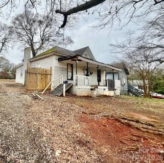 624 N Center Street