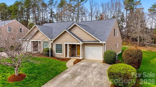 154 39th Avenue Court pending home in Cedar Grove, Hickory, NC