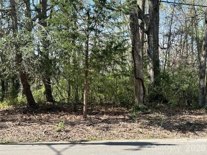 3824 Oakwood Road