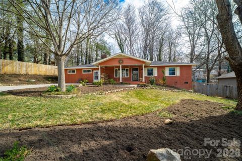 131 Locust Court sold home in Royal Pines, Arden, NC