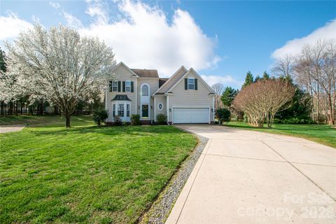 7001 Shiney Bark Court sold home in Oak Grove, Indian Trail, NC