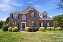 8329 Beardsley Drive sold home in Charlotte, SC