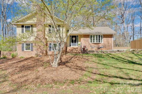 5317 Quail Ridge Drive active home in Farmwood, Mint Hill, NC