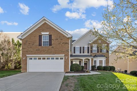 13803 Daltrey Lane sold home in Providence Pointe, Charlotte, NC