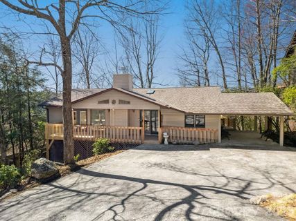 416 Kanasgowa Drive active home in Connestee Falls, Brevard, NC