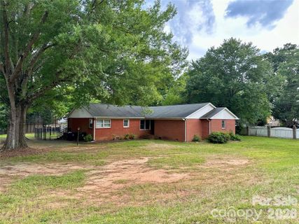 10100 Sam Furr Road